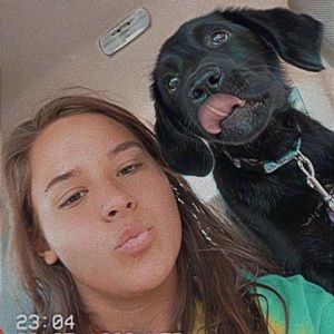 Meet your Posher, Olivia